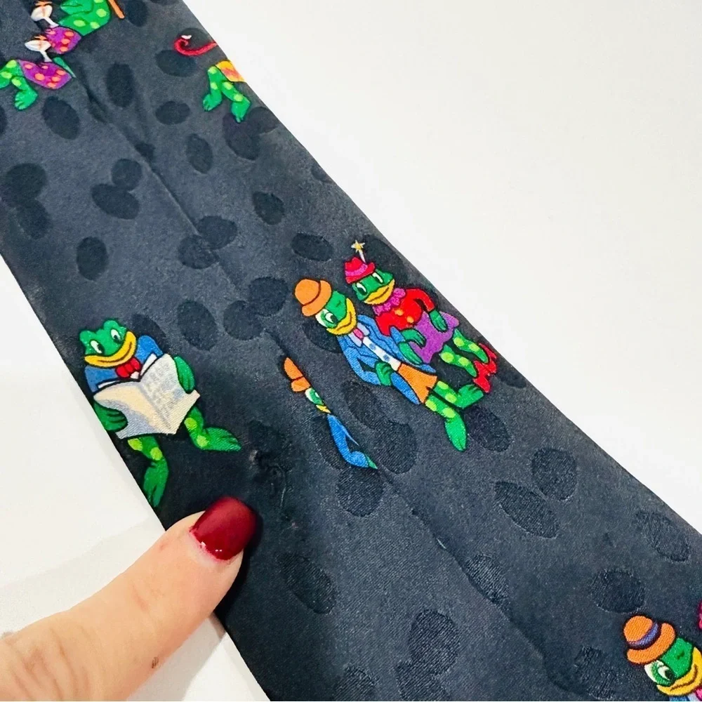 Vintage ADDICTION Navy Blue Whimsical Frogs Silk Necktie